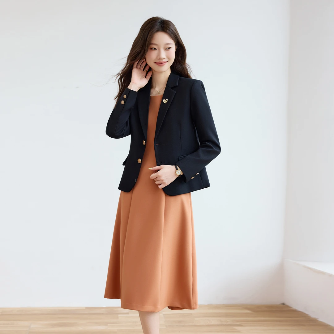 秋季新款短款小西装女外套休闲时尚显瘦西服配连衣裙上衣套装