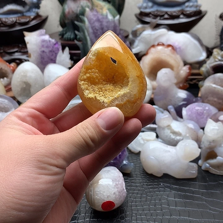 玛瑙/玉髓未镶嵌珠宝奇石黄色软糖玛瑙小火苗