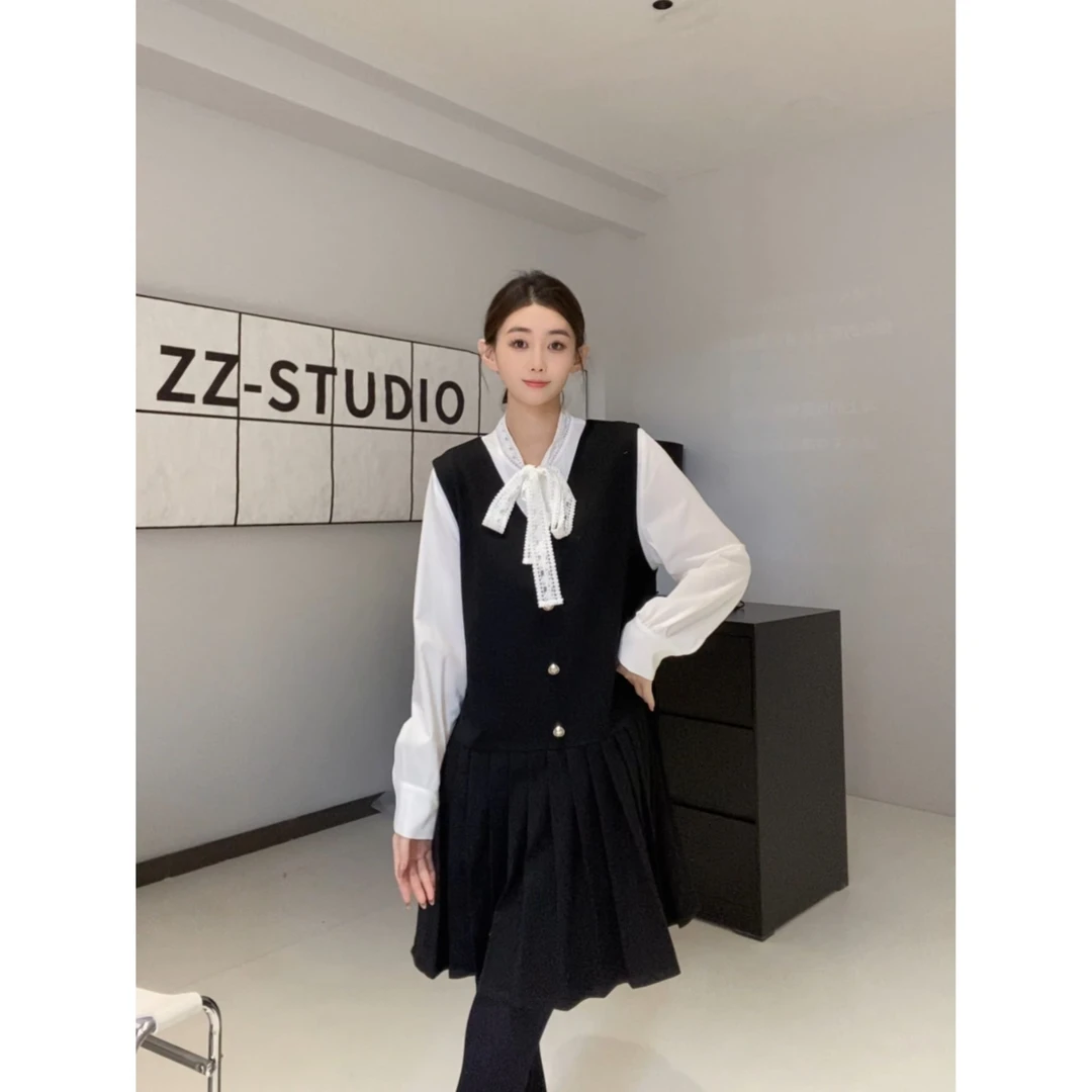 周老板/2025早春新款韩系设计感气质显瘦假两件拼接A字裙摆连衣裙