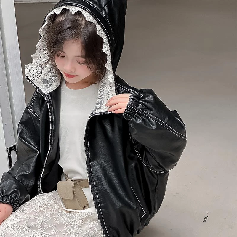 女童春秋皮衣外套2025新款女大童秋季洋气休闲蕾丝花边帽皮夹克潮