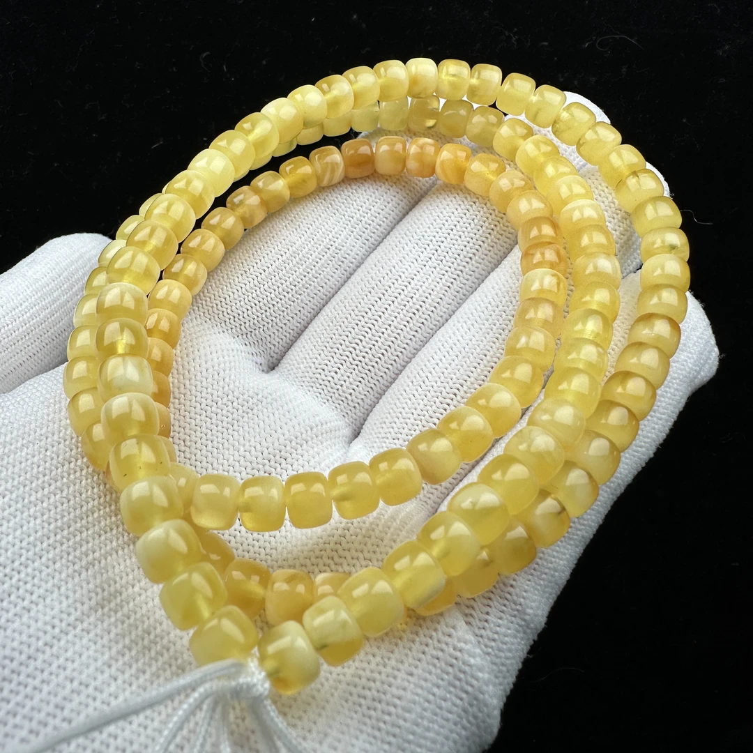 R5948天然原矿俄料蜜蜡 鸡油黄脖挂 6.1*4.9mm支持复检