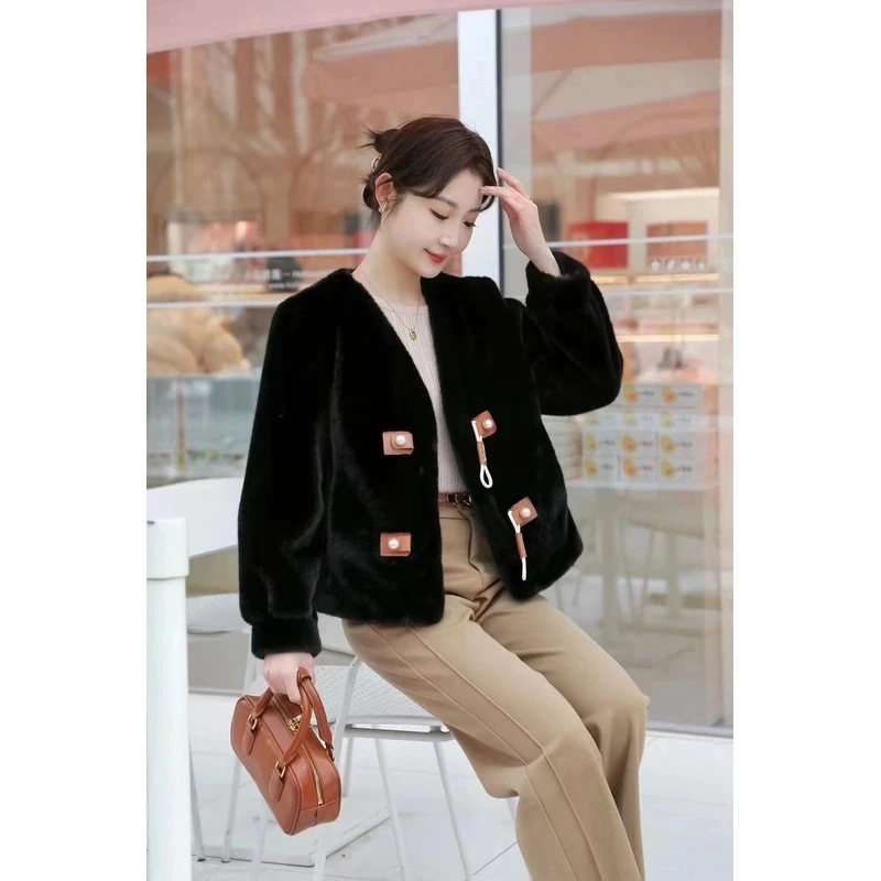 春秋冬款皮毛一体仿水貂毛时尚百搭女装上衣宽松V领外套