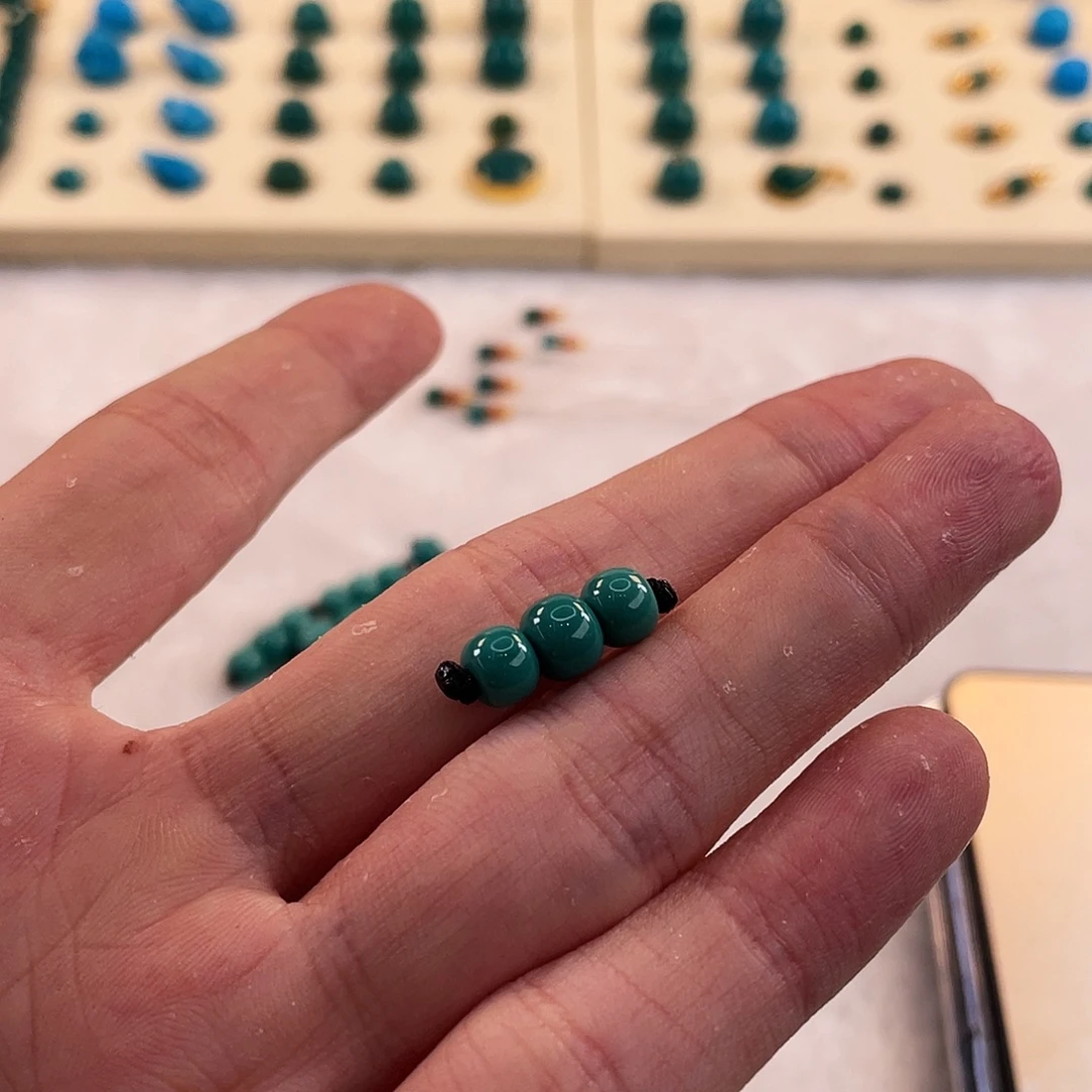 绿松石未镶嵌耳饰