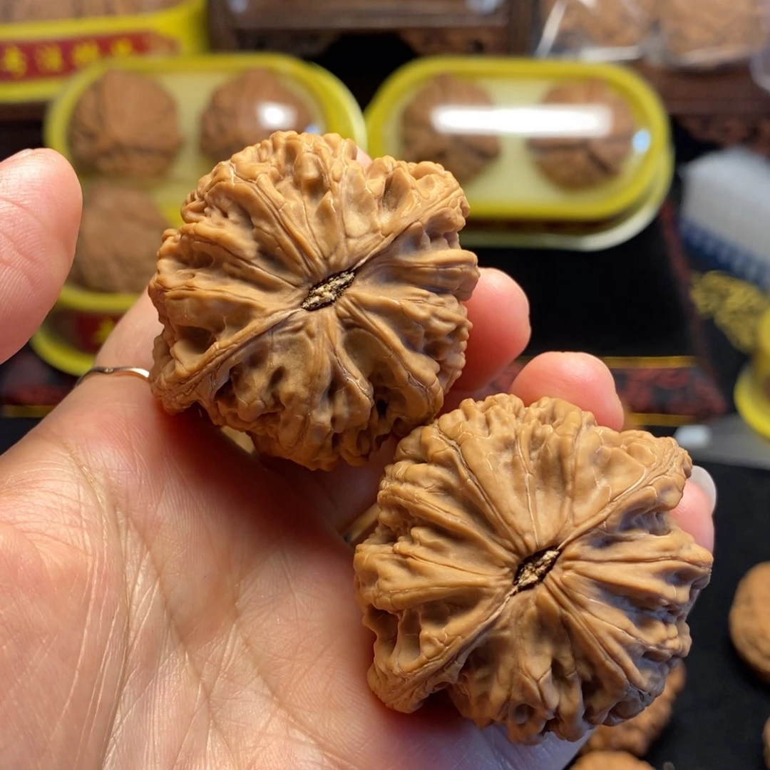 “***”桃核把件精品老款蓟县虎头王46