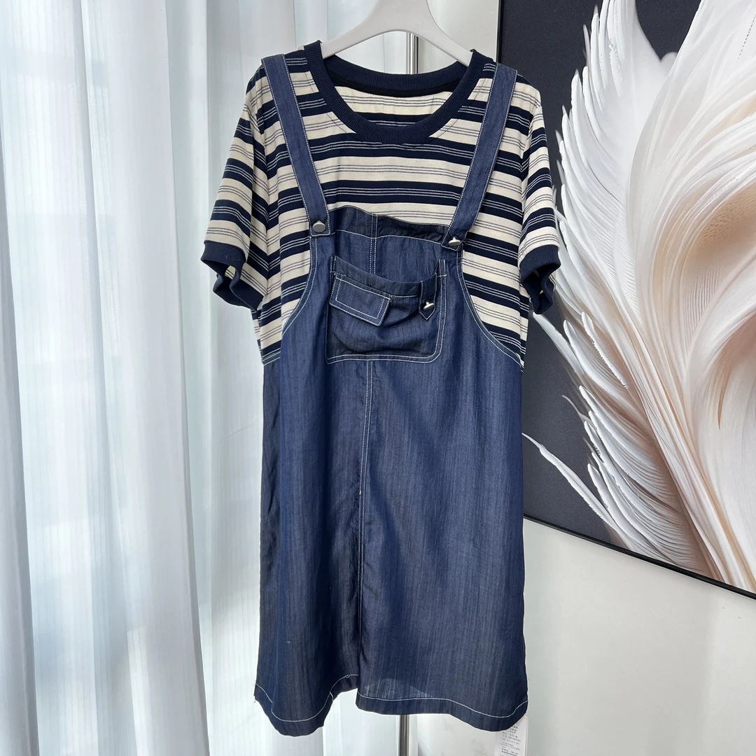 【昊辰鑫淼】T夏季牛仔色搭条纹上衣背带连衣裙N0退NO换-7026
