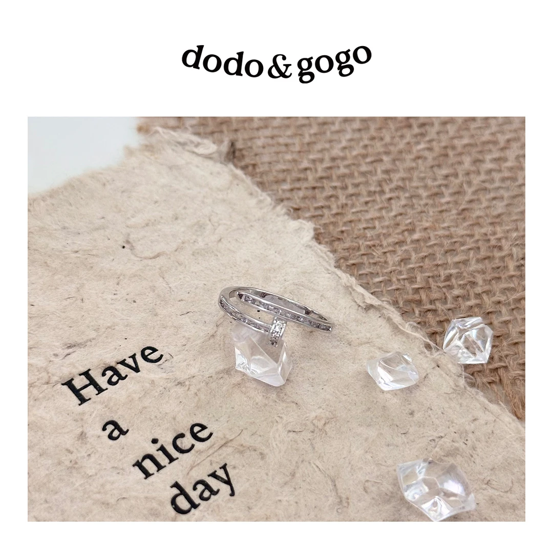 DODOGOGO 合金合成锆石戒指 设计感图钉戒指气质时尚百搭简约指环