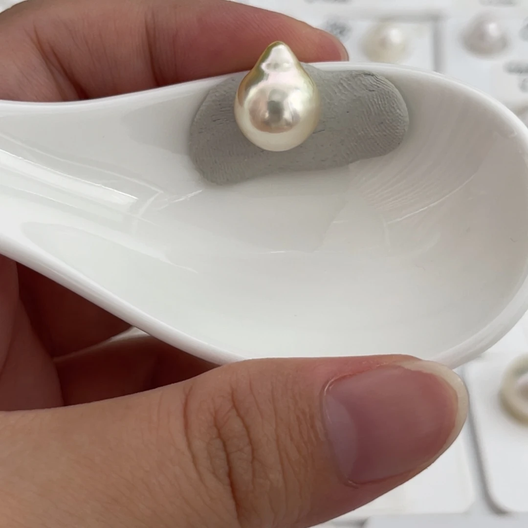 未镶嵌金巴单珠11-12m m海水珍珠