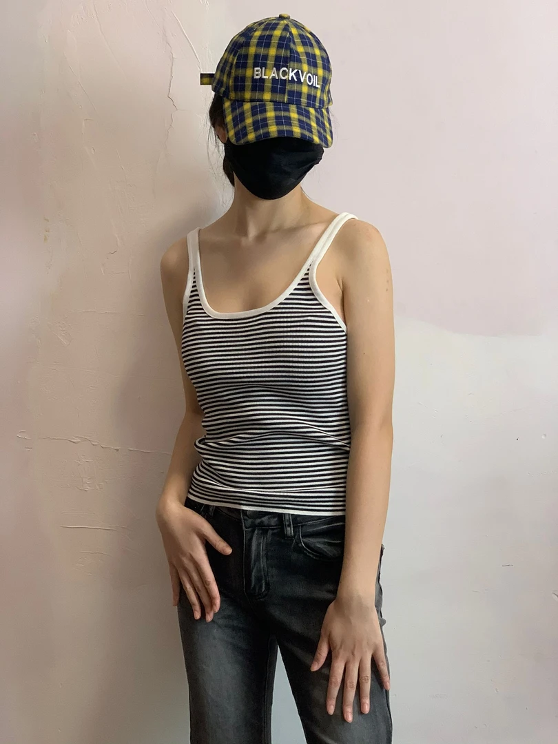 宽松型标准简约风极简风背心吊带女士内搭修身夏季美背条纹