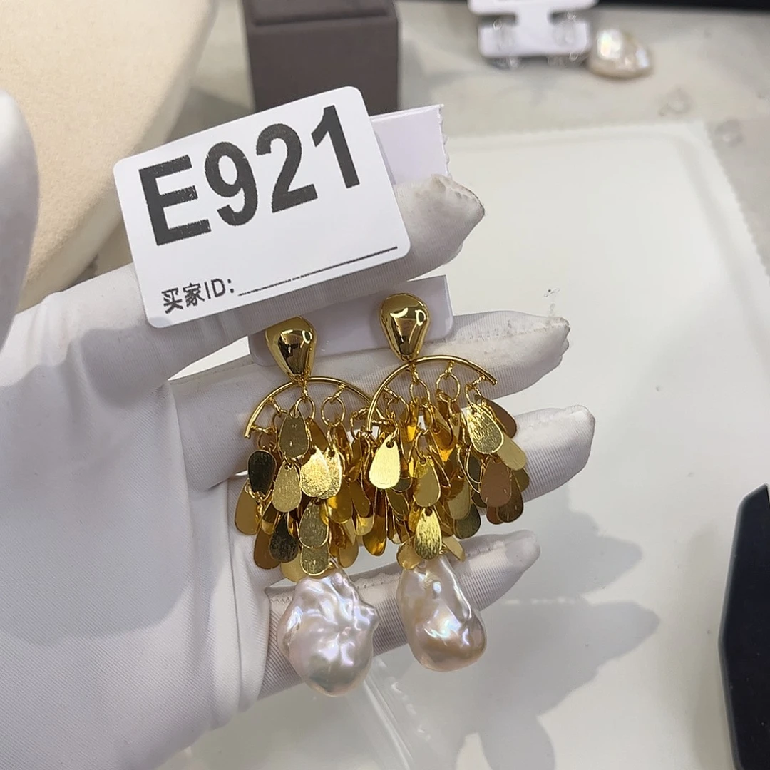 淡水珍珠合金耳饰