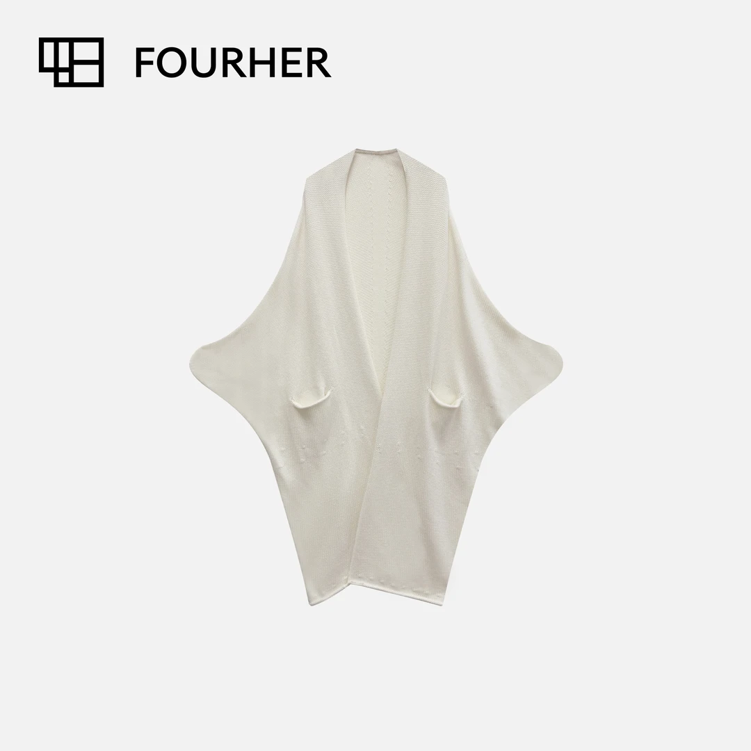 FOURHER 初恋月光 气质至上 暖白月光 松弛立裁斗篷开衫外套