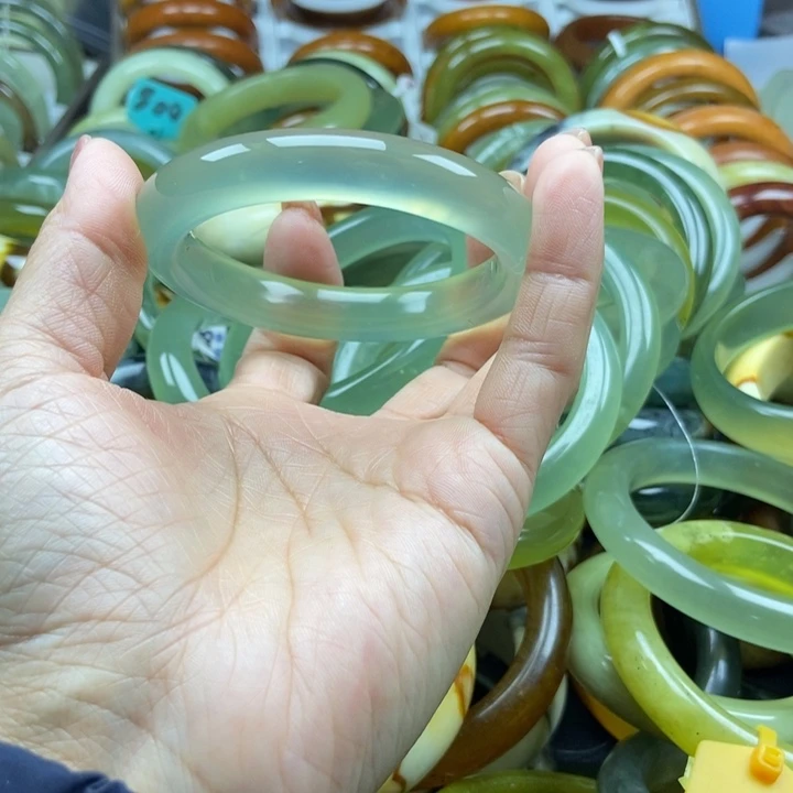 蛇纹石玉未镶嵌手镯琳*
