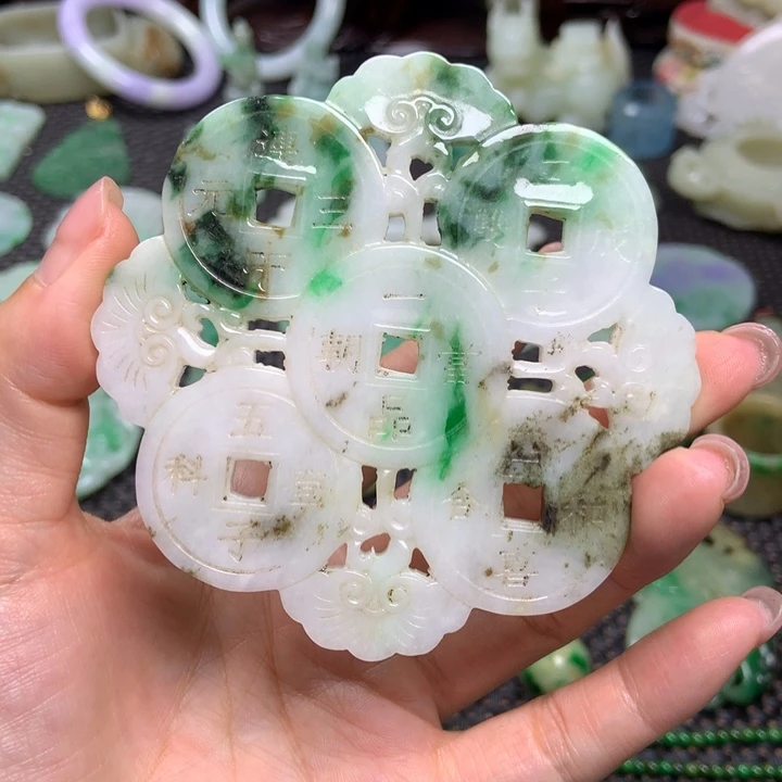 翡翠挂件未镶嵌清