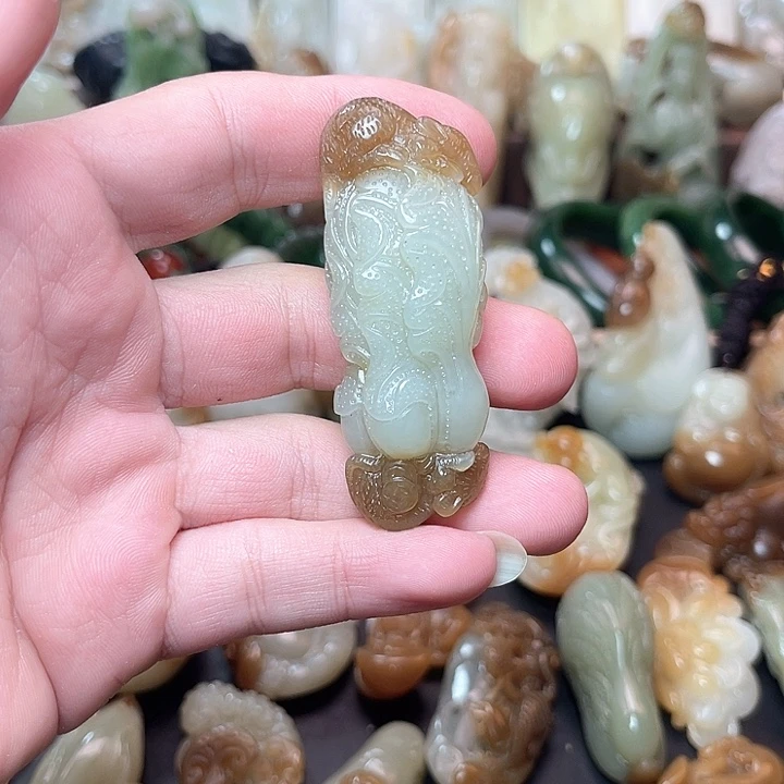 和田玉未镶嵌挂件