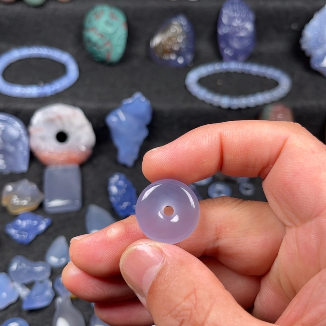 南***云玛瑙/玉髓颈饰未镶嵌蓝玛瑙平安扣