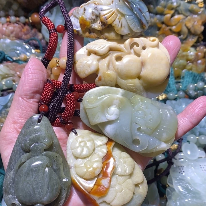 岫玉岫玉吊坠未镶嵌