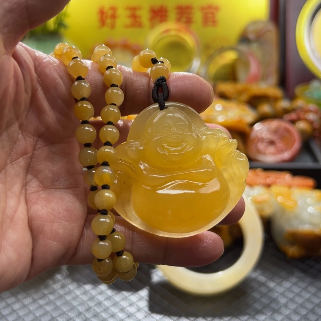 颈饰未镶嵌石英质玉