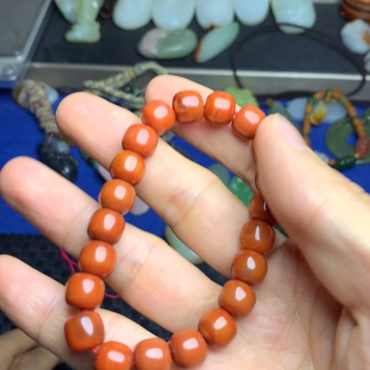 南红玛瑙未镶嵌挂件