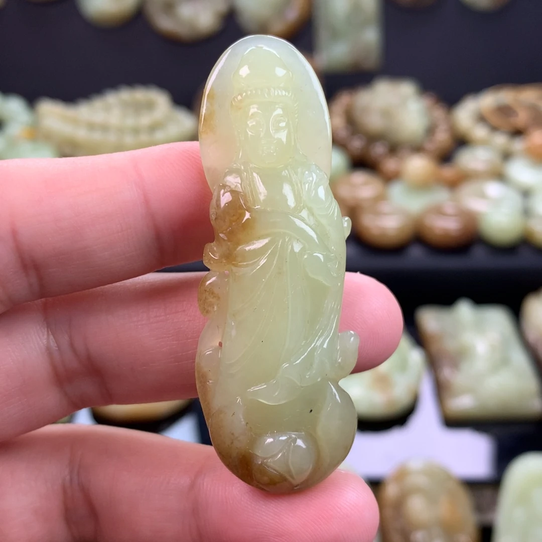 和田玉未镶嵌挂件