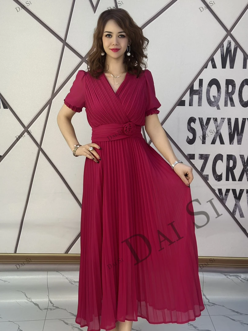 6868【DaiSi厂家直发】新款时尚V领纯色时尚连衣裙