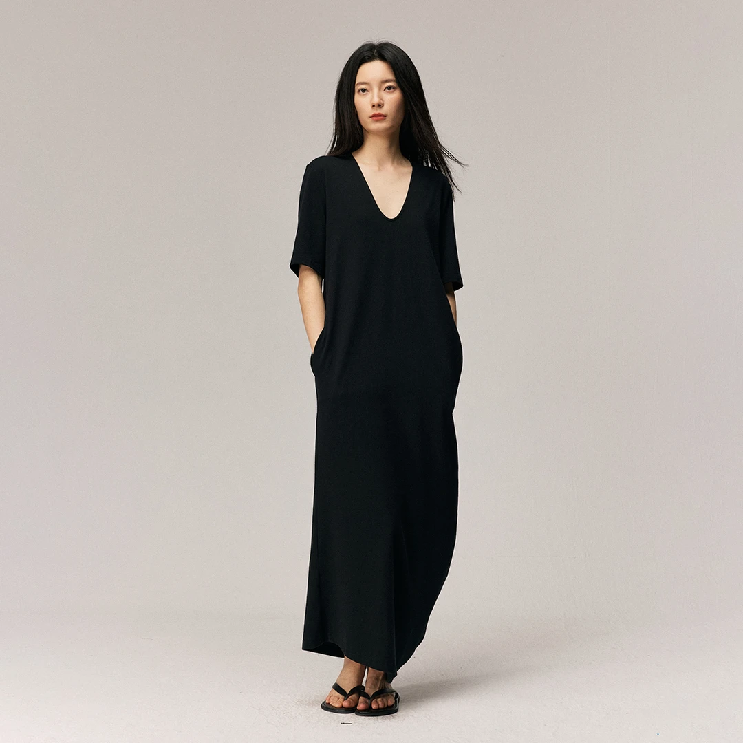 INOUTHRQ 2025新款简约深U领气质超长短袖针织连衣裙