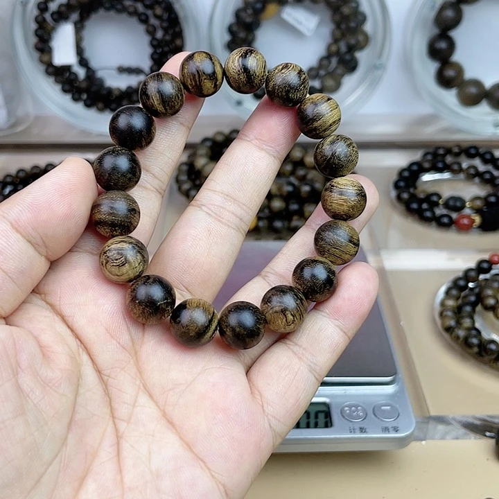 沉香手串财*们越南芽庄白奇玉化留疤嘤子虎斑