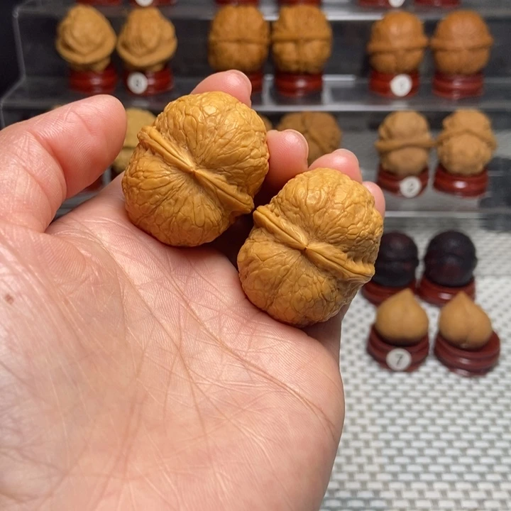 文玩核桃把件19峭壁元宝