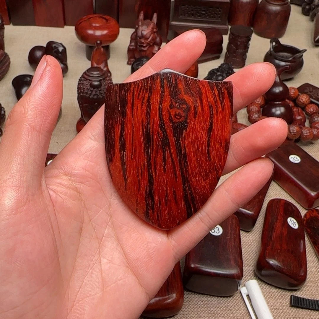 檀香紫檀（小叶紫檀）丿****士