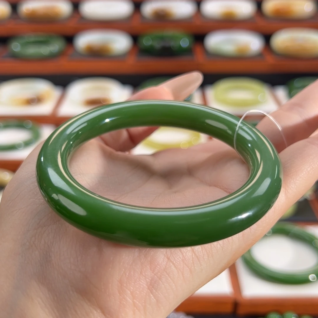 和田玉（碧玉）手镯未镶嵌