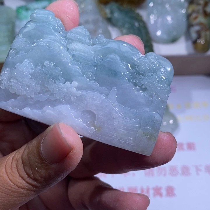 【闪购商品】颈饰未镶嵌翡翠山水