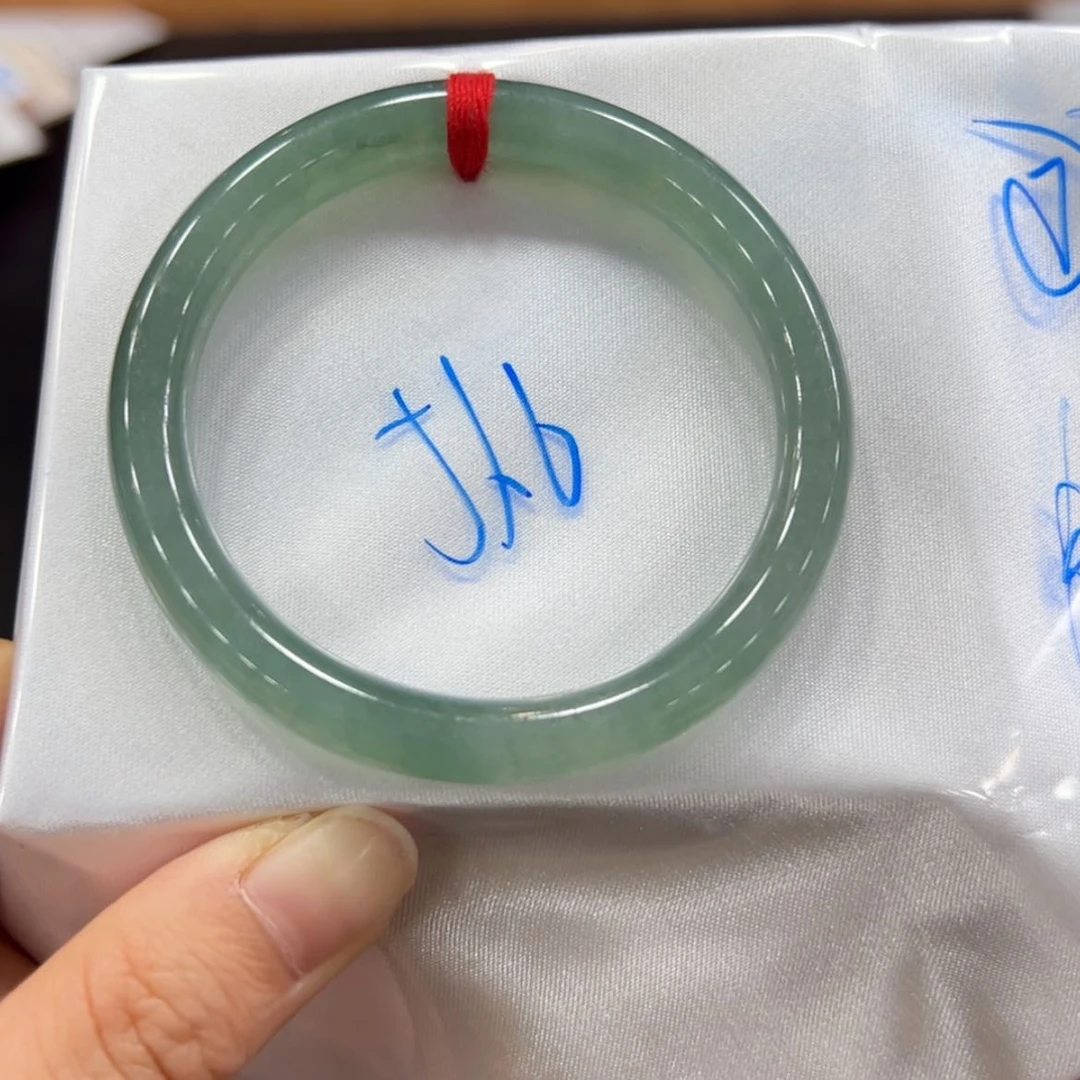 【闪购商品】翡翠手镯未镶嵌手镯