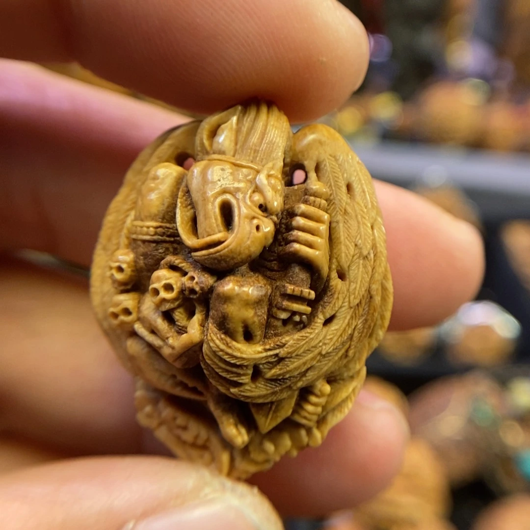 大鹏金翅明王潍坊核雕