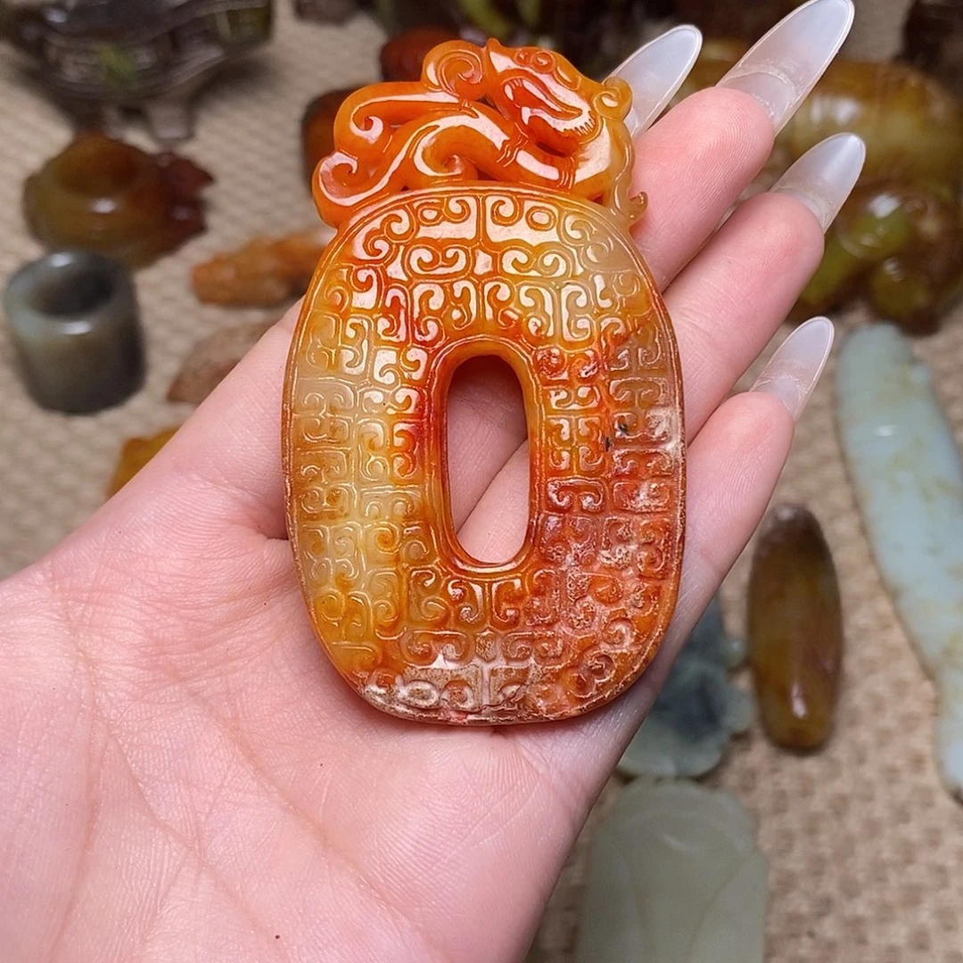 未镶嵌蛇纹石玉颈饰