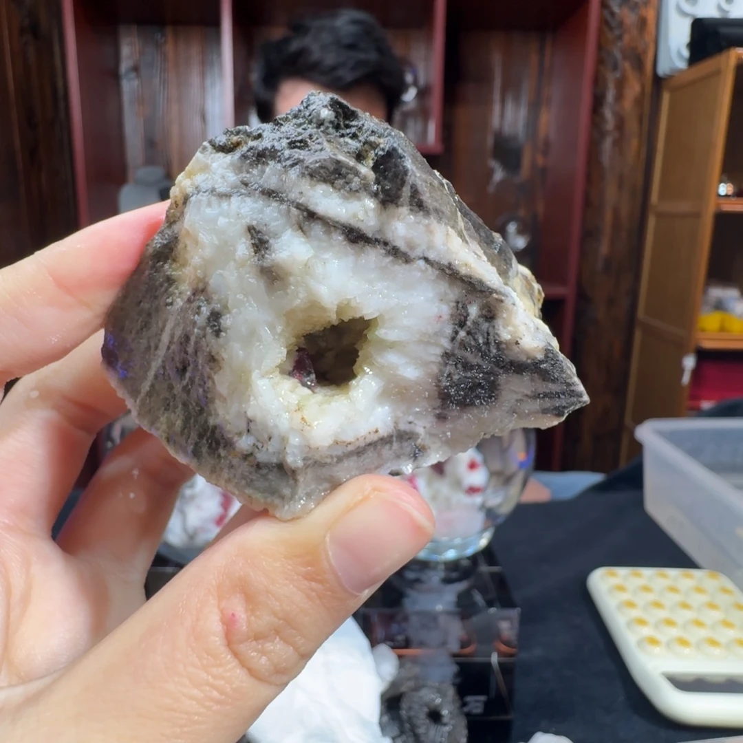 只***绿天然辰砂天然朱砂