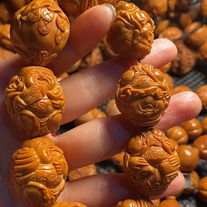 吊坠橄榄核转***离八方财神