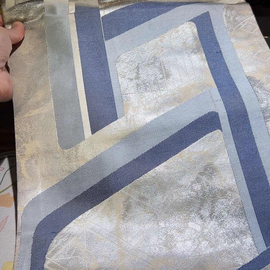 咖啡杯和茶杯是我们学校文化教育