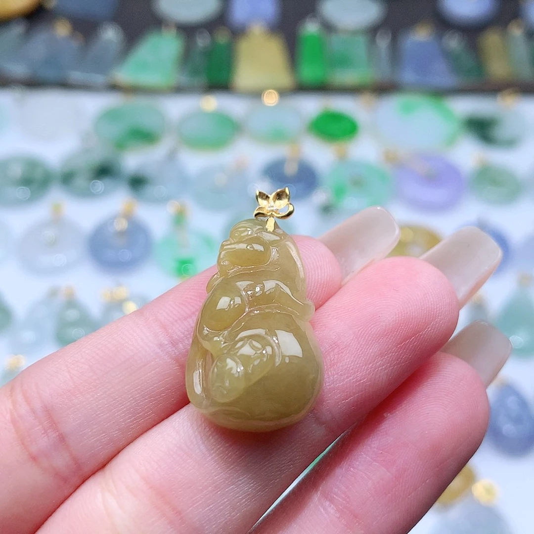 翡翠未镶嵌颈饰翡翠