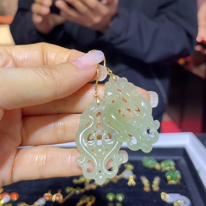 安***5和田玉银S925镶嵌耳饰