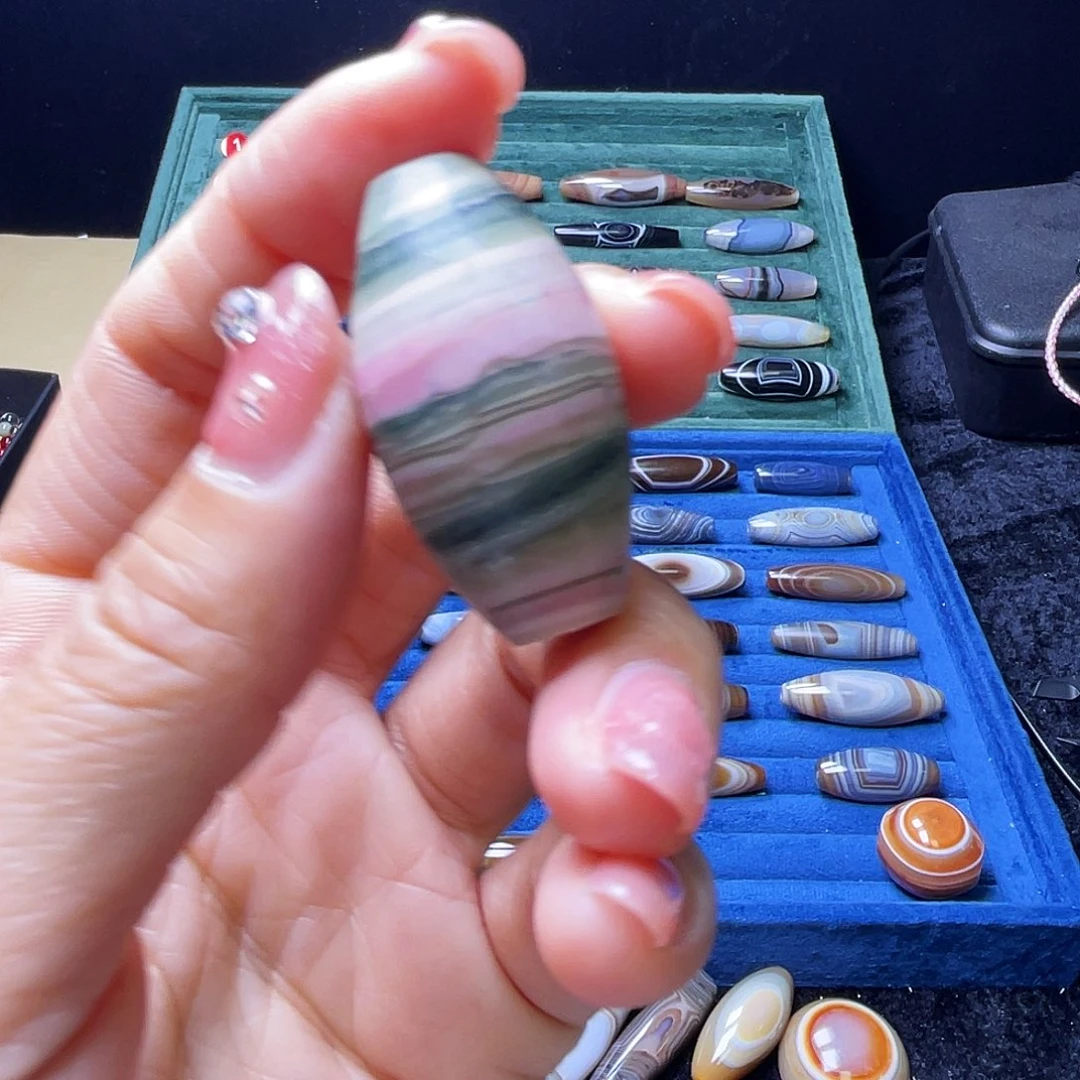 上***莱玛瑙/玉髓未镶嵌颈饰