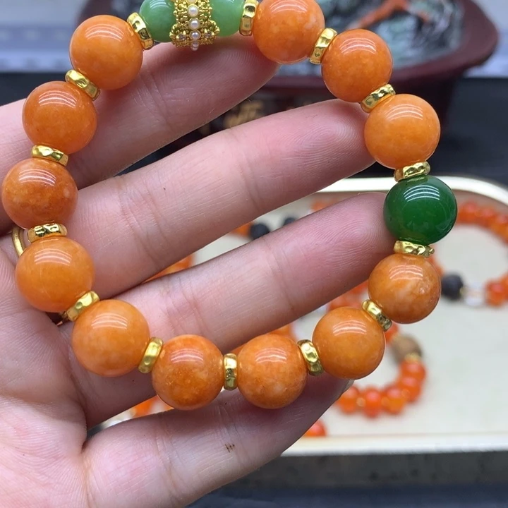 翡翠未镶嵌颈饰吊坠