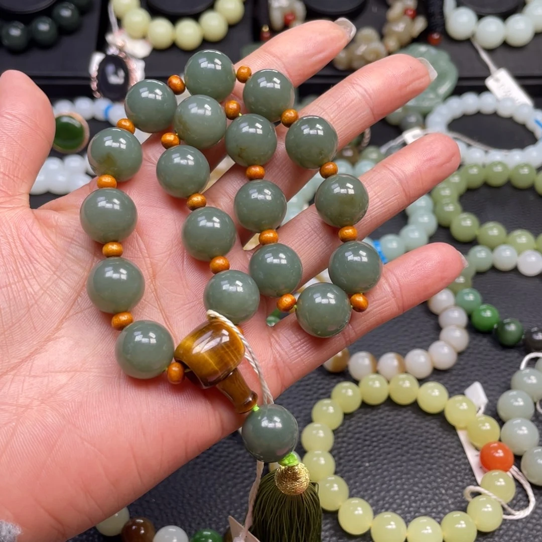 和田玉未镶嵌手链