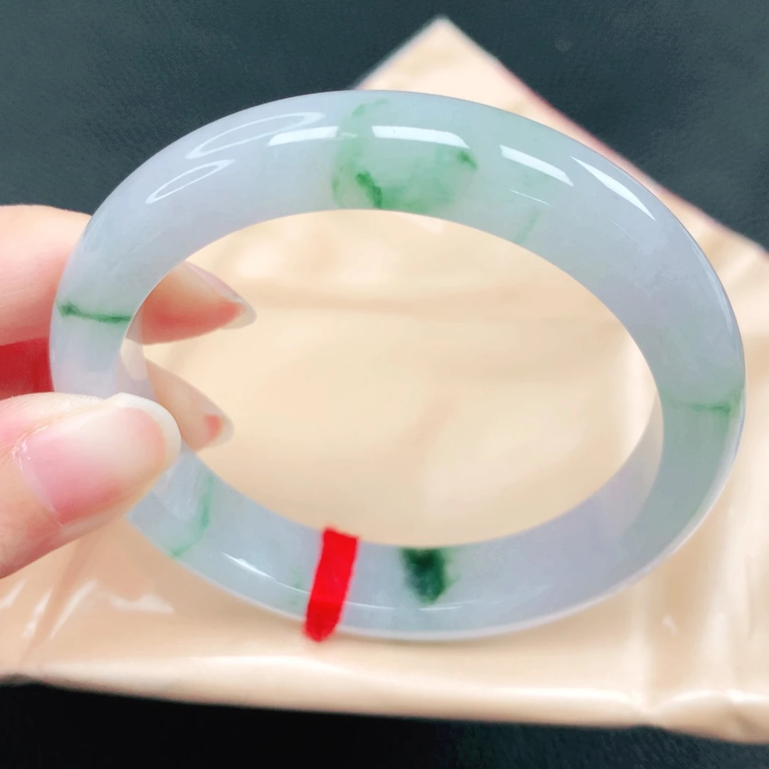 翡翠未镶嵌手镯57圈