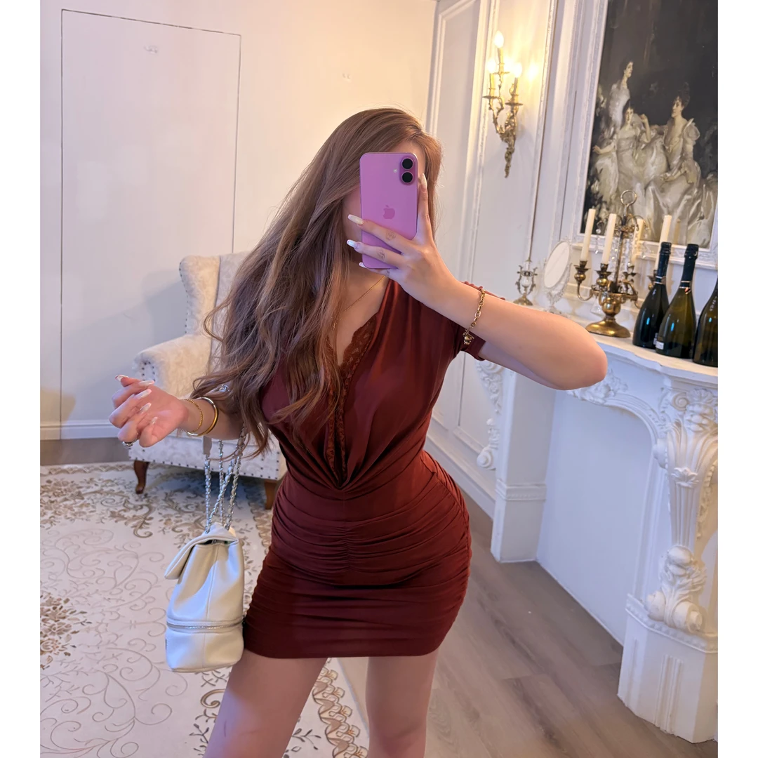 漪情蝶恋 纯欲性感名媛风辣妹褶皱设计遮肉显瘦V领连衣裙短裙G218