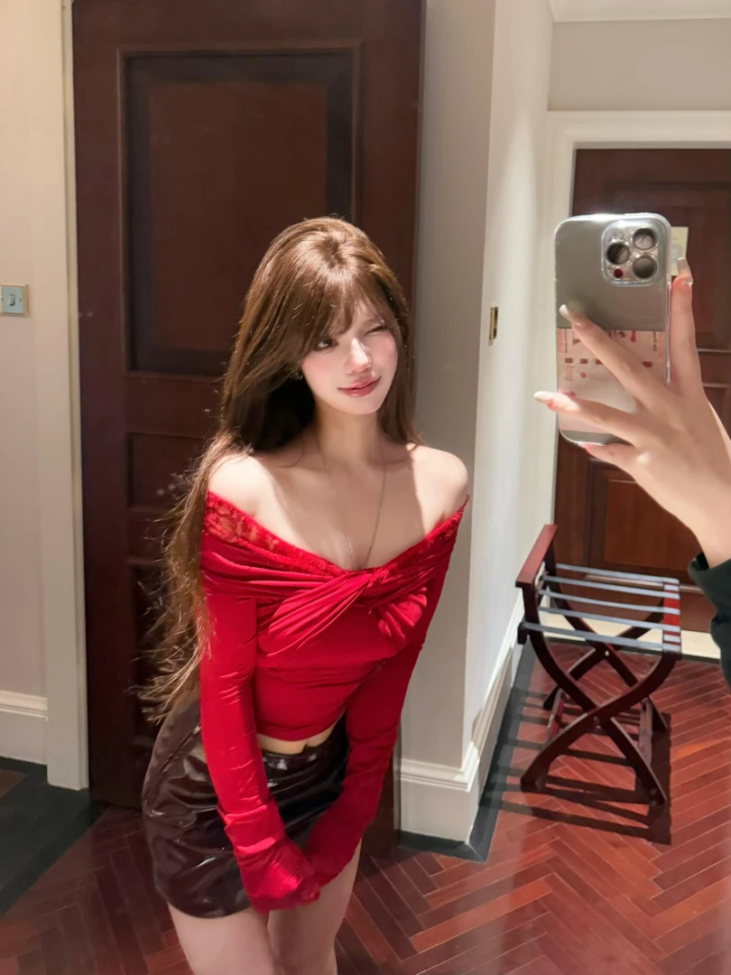 纯欲风一字肩扭结上衣长袖气质修身T恤打底衫性感辣妹包臀短裙女