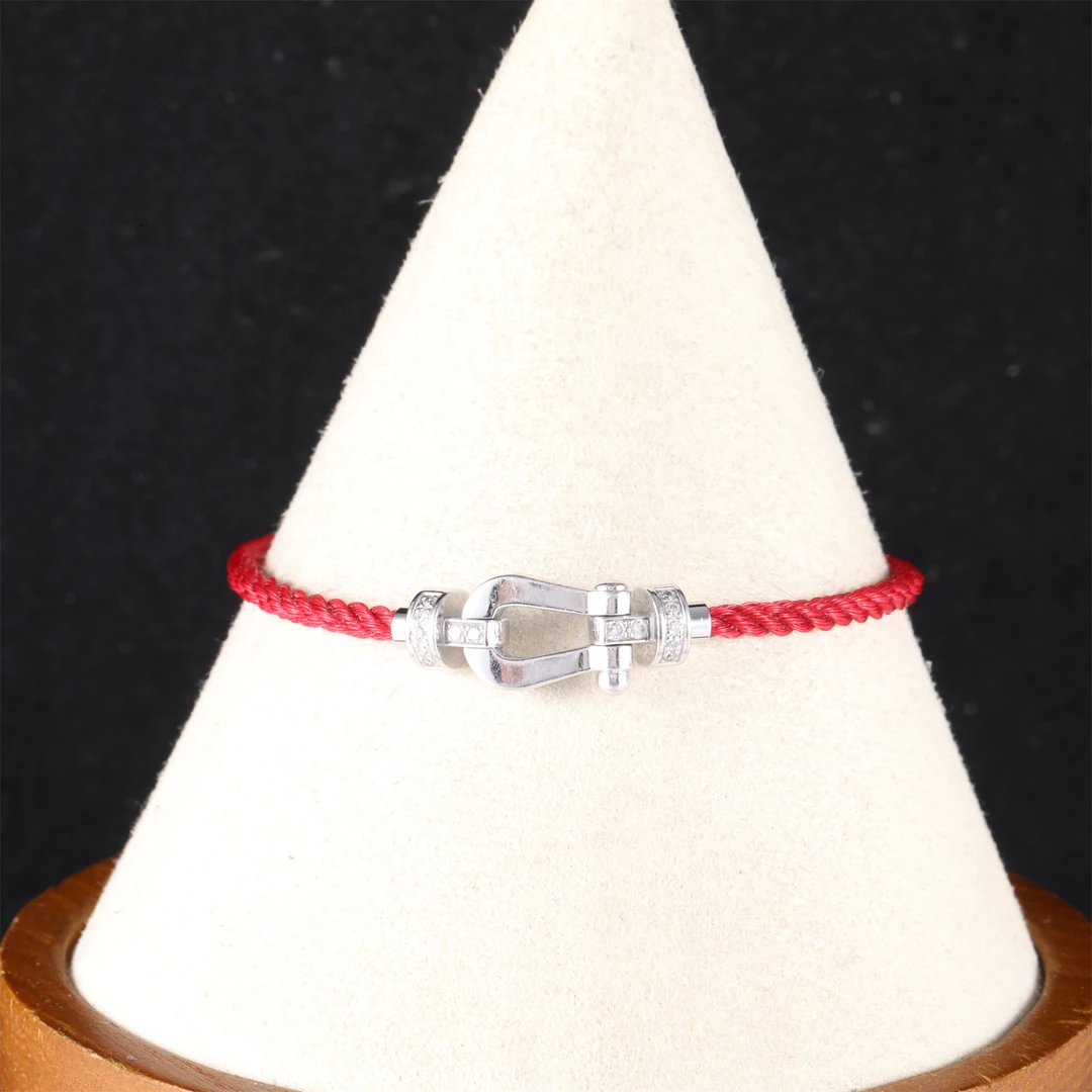 99新 FRED/斐登 花花特价 Force 10 马蹄扣 手绳 中号