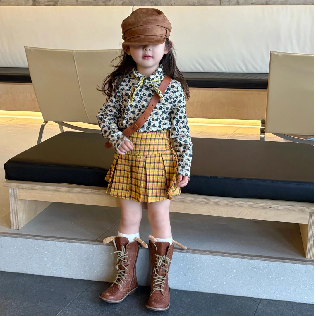 《小思家》女童2025年春季新款复古风碎花上衣格子百褶裙套装