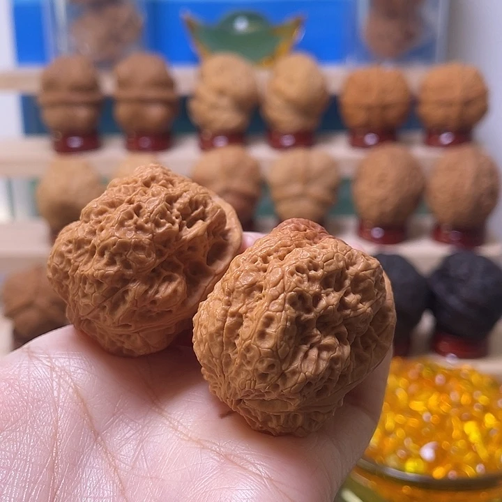 文玩核桃吊坠上古40