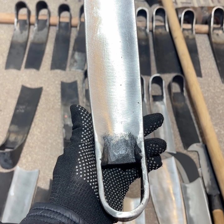 勇***7龙泉手工制作工艺锄头炮弹钢