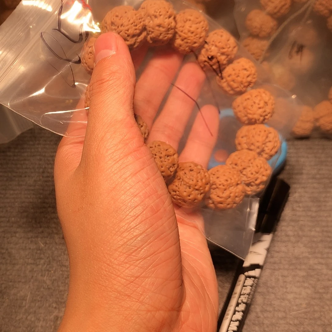 金刚菩提手串M****e45。