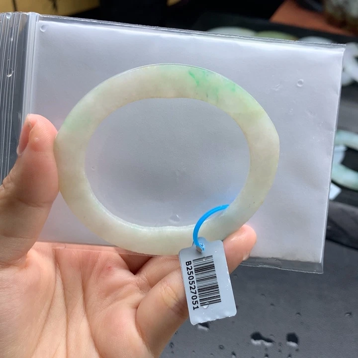 定制翡翠冰阳绿53-60未镶嵌