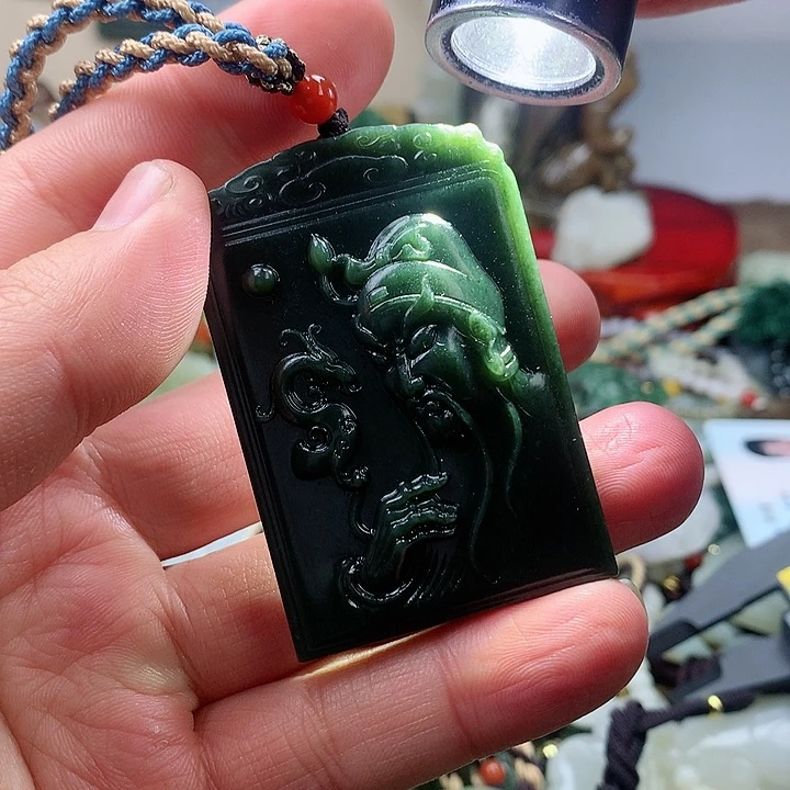 未镶嵌和田玉挂件